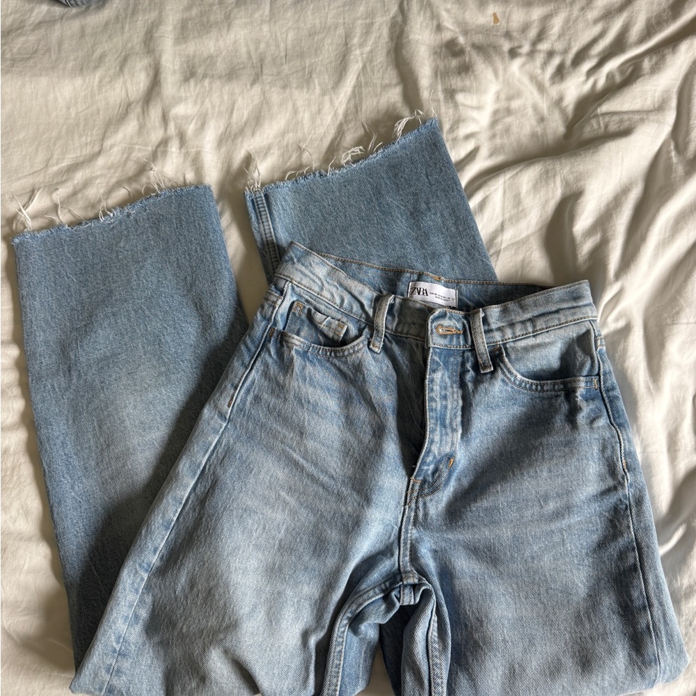 Zara Classic Light Blue Denim Jeans